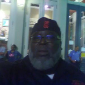 Meet your Posher, Gregory